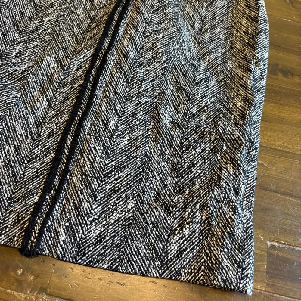 Zara Ausie Blogger Favorite Tweed Pencil Skirt Knee Textured Classy Old Money S